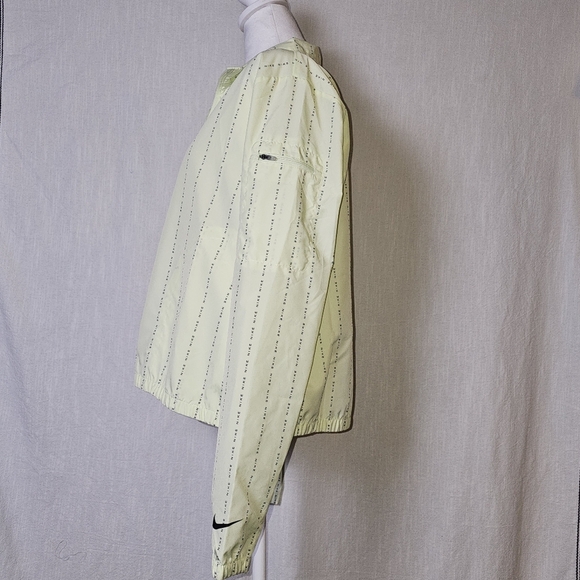 NWT Nike Dri-FIT Icon Clash Pinstripe Barely Volt Windrunner Zip Jacket LG $90 - Picture 4 of 14